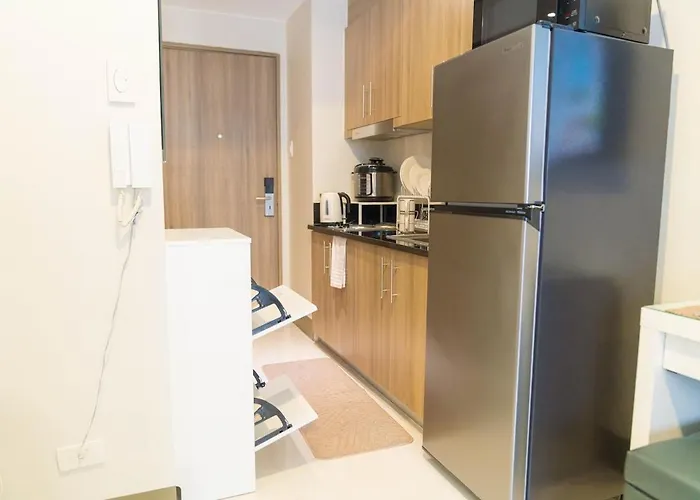 Location! Near Bgc, Makati, Ortigas & Mrt Apartamento Manila