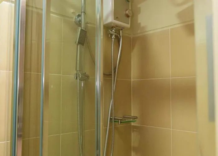 Location! Near Bgc, Makati, Ortigas & Mrt Apartamento