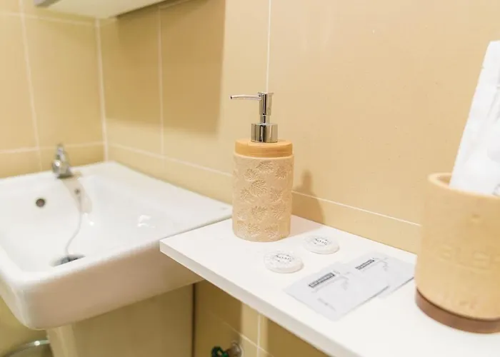 Apartamento Location! Near Bgc, Makati, Ortigas & Mrt Manila