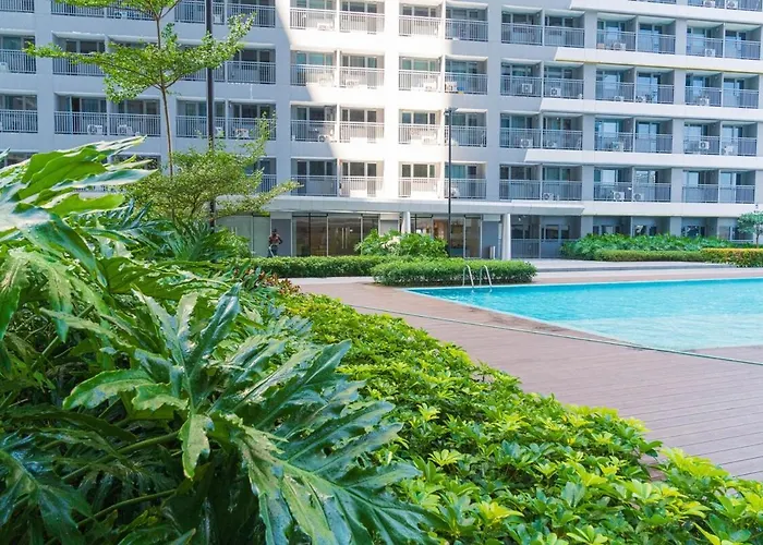 Location! Near Bgc, Makati, Ortigas & Mrt * Manila